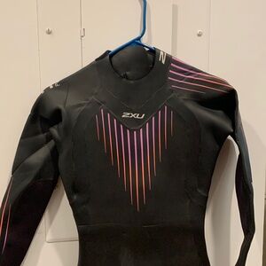 Women’s 2XU wetsuit size L
